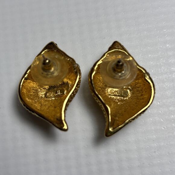 Vintage Kenneth Jay Lane Seashell Conch Earrings Gold Tone Beachy Old Money - Picture 2 of 3